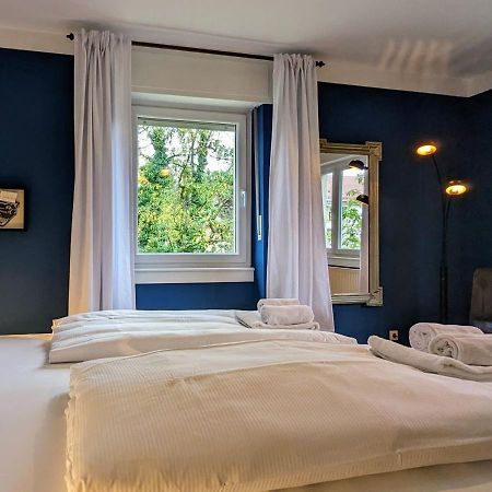 Апартаменты 65Qm Altbaucharme Mit Zwei Balkonen Карлсруэ Экстерьер фото